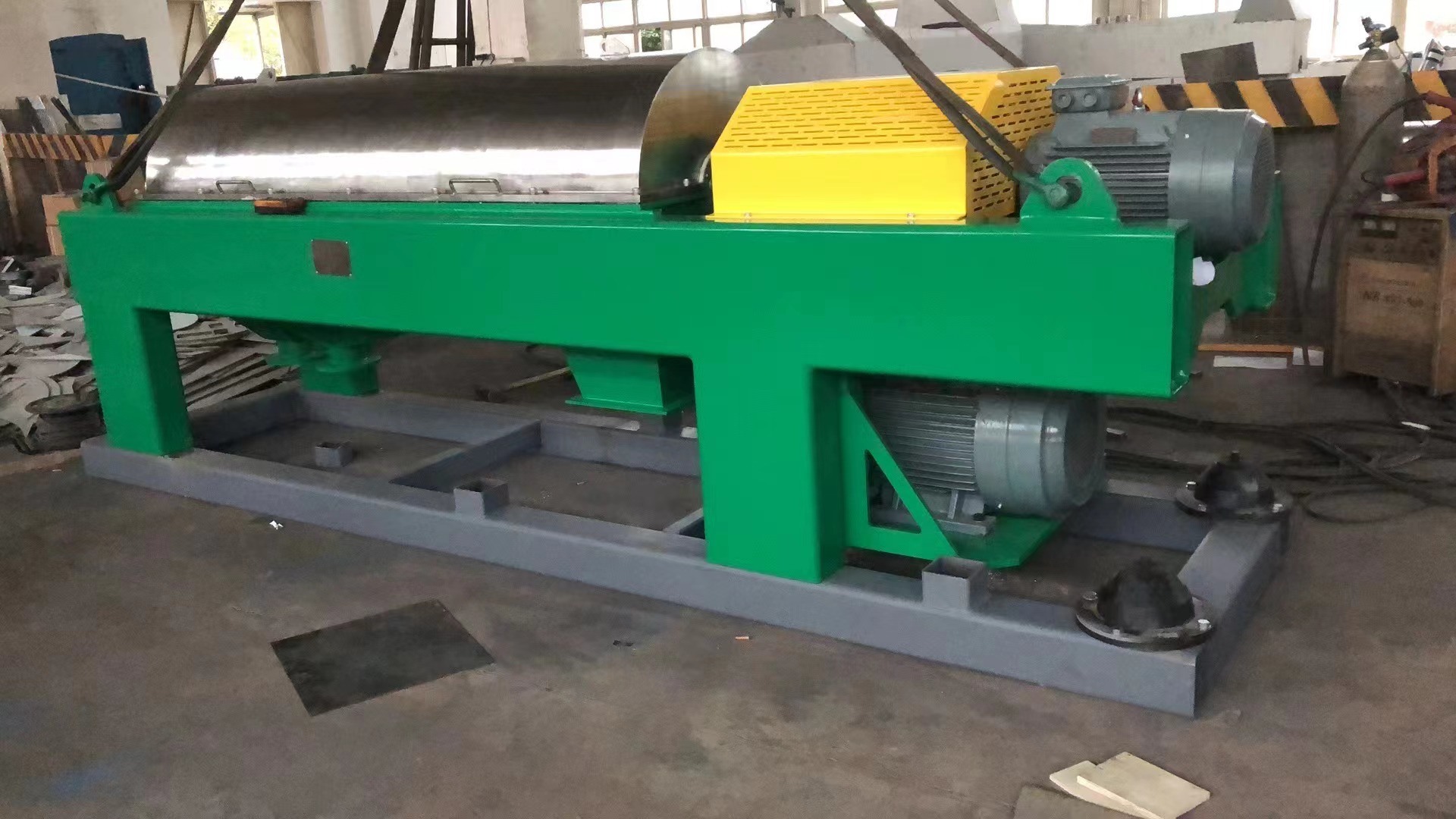 Centrifuge Equipment for Solid-Liquid Extraction of Fruits and Vegetables