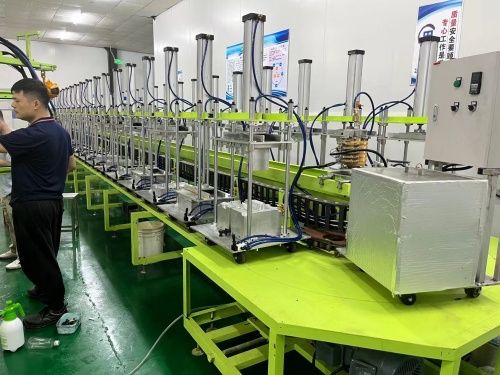 Dongyou PU Foaming Machine DY-HGC7202 with Adjustable Hardness Options