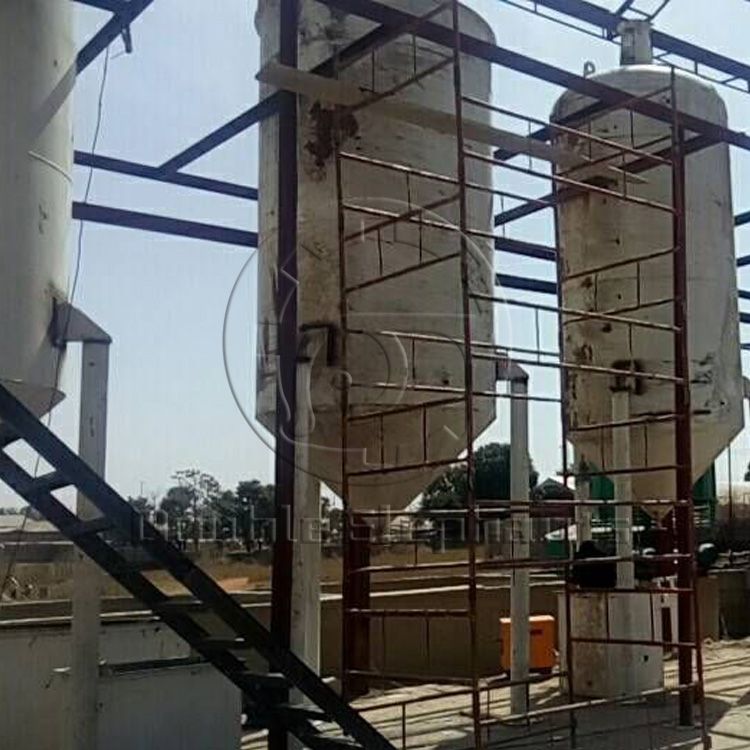 Palm Oil Extraction Facility: Sterilization Machines and Oil Extractors