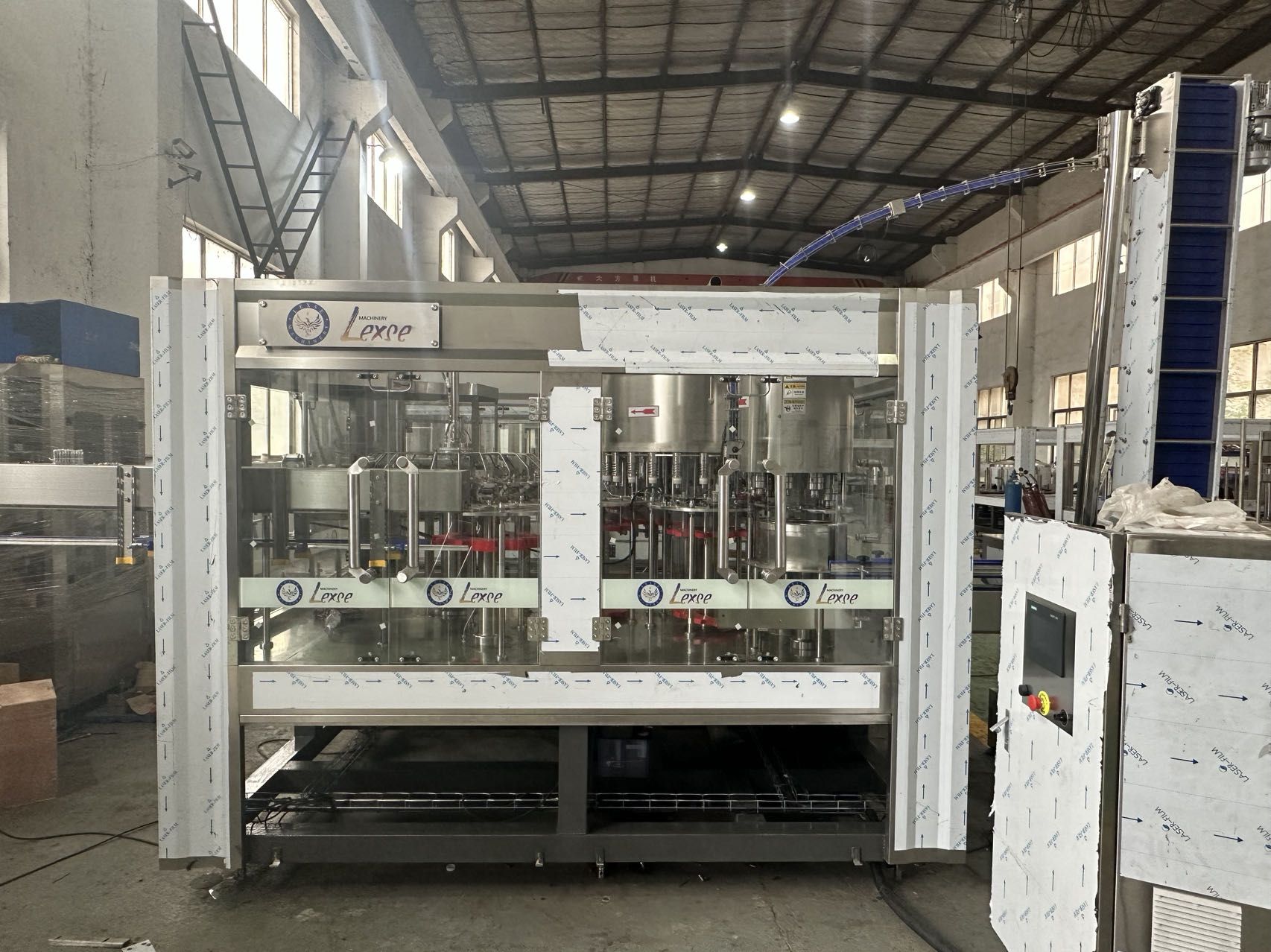 3-in-1 Automatic Filling Machine for Pet Bottles: Soft Drinks