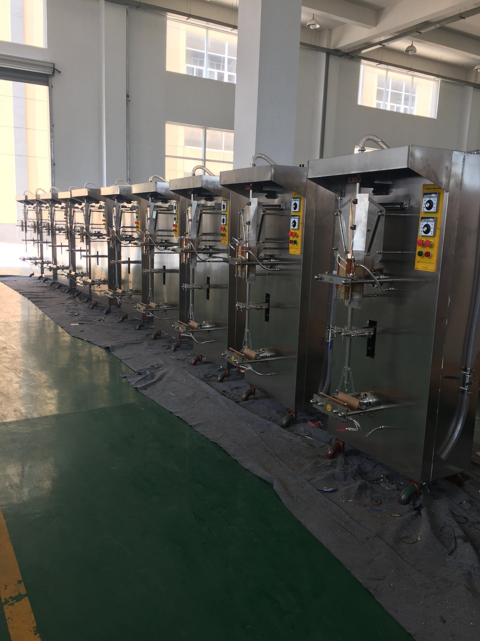 Automatic Beverage Packaging Machine