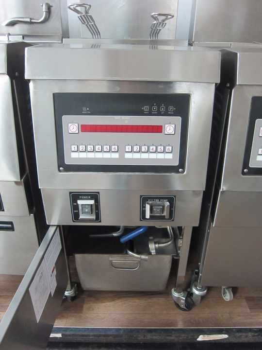 Automatic Chicken Deep Fryer Machine Ofe-321 with Computer Control Panel