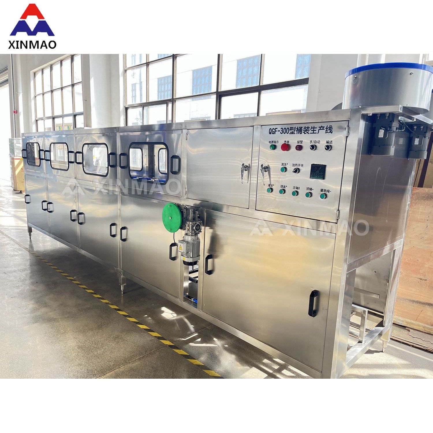 High-Speed Water Filling Machine with New PET Bottle Technology
