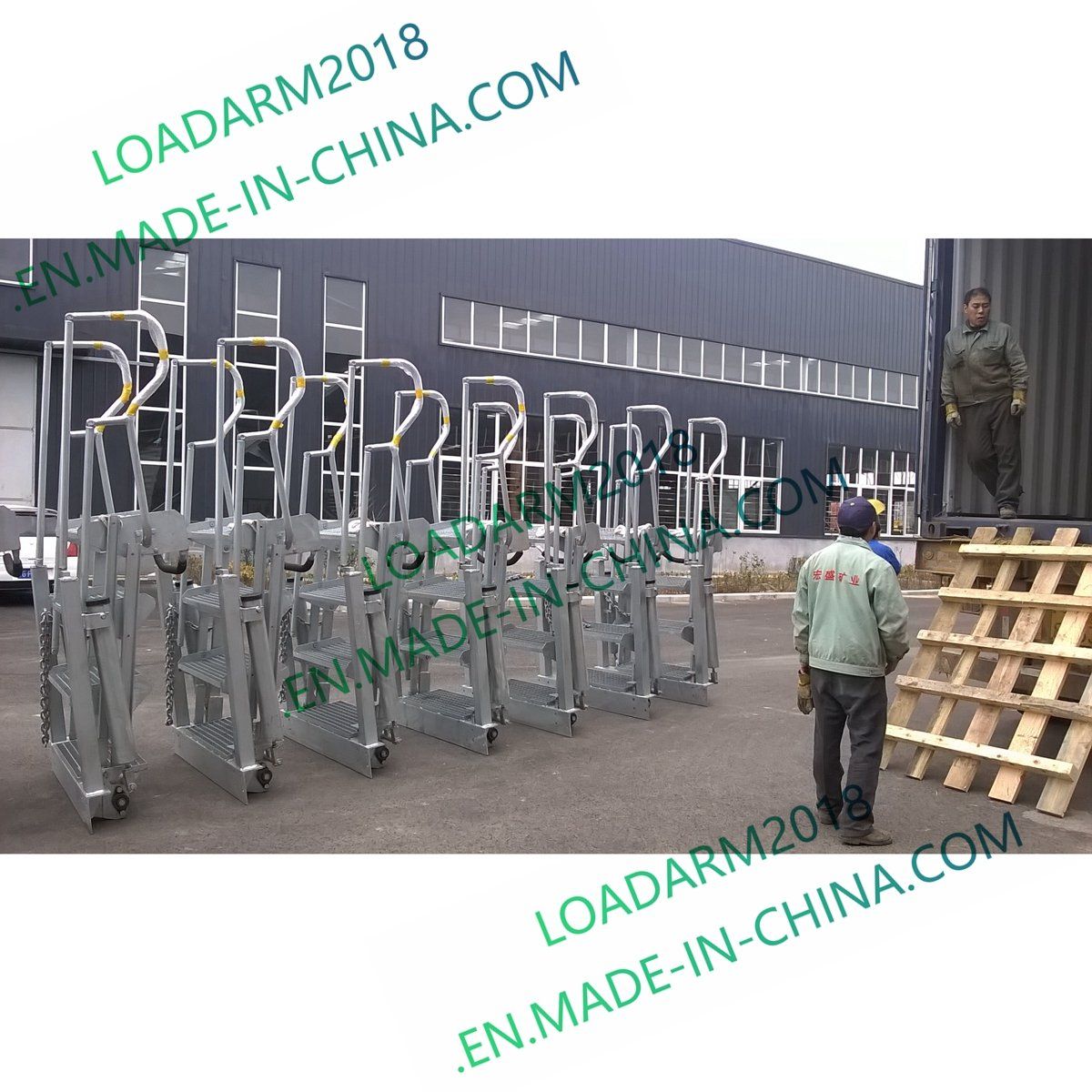 Folding Industrial Stairs for Loading Platforms in Oil Depots