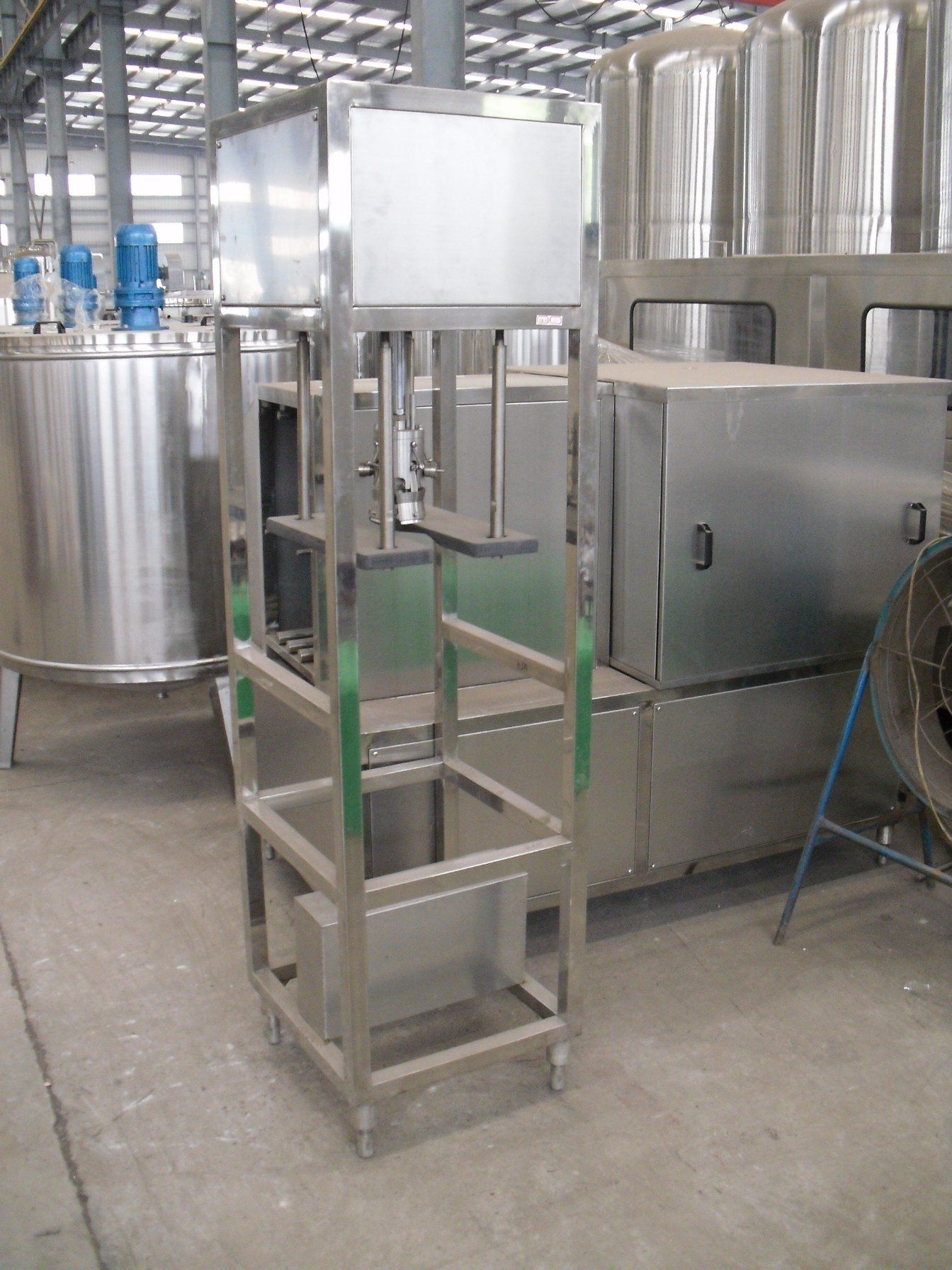 300 BPH Automatic 5-Gallon Bottle Outer Washing Machine