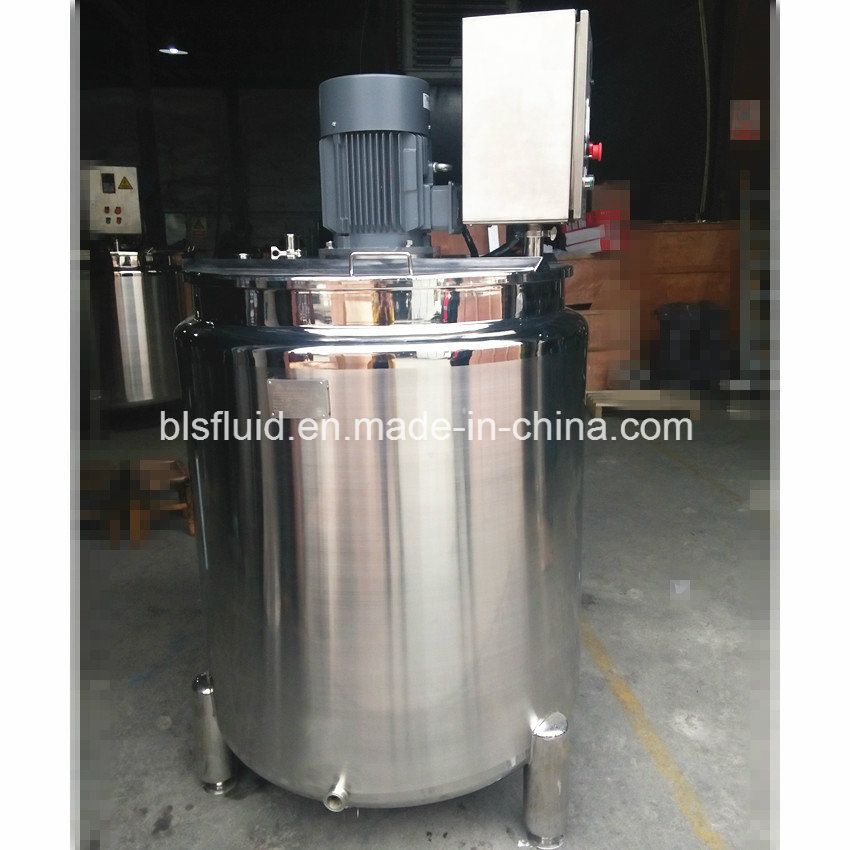 Industrial Homogenizer Tank with Cooling and Mixing Features for Juices